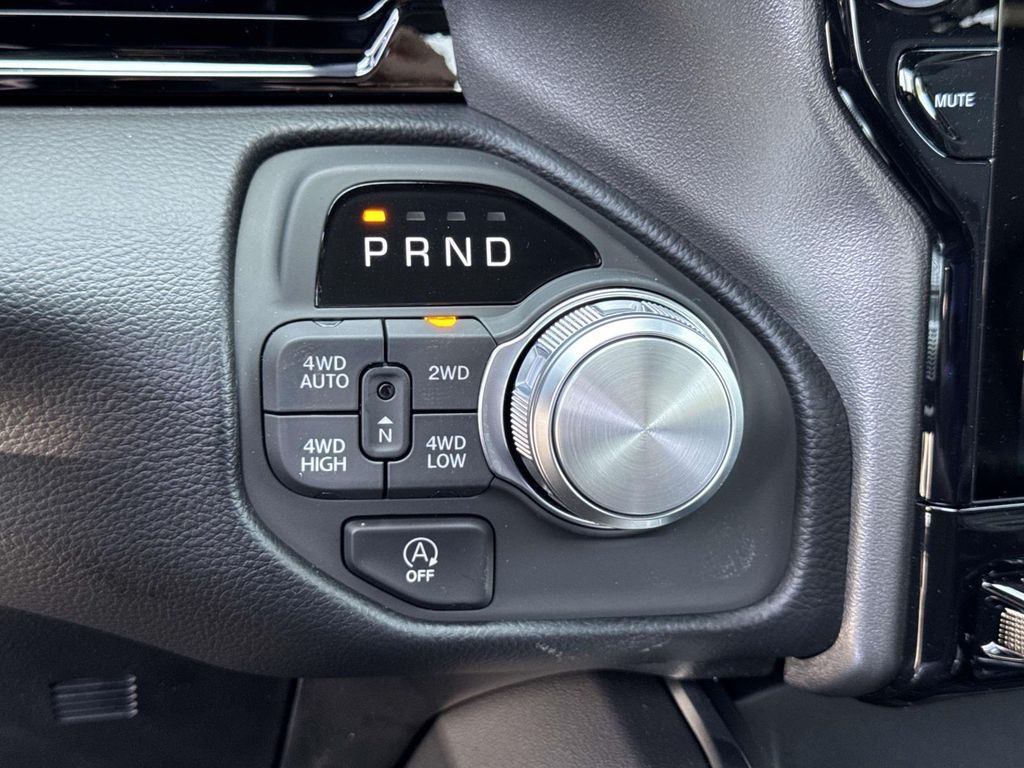 صورة مصغرة 17 لـ 2026 RAM 1500 LARAMIE