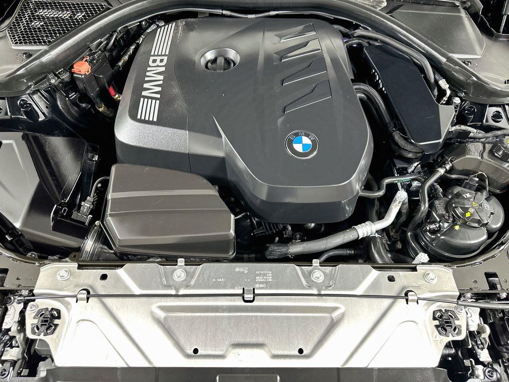 صورة مصغرة 28 لـ 2025 BMW 330 I