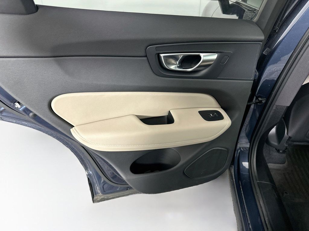 صورة مصغرة 23 لـ 2026 Volvo XC60 PLUS