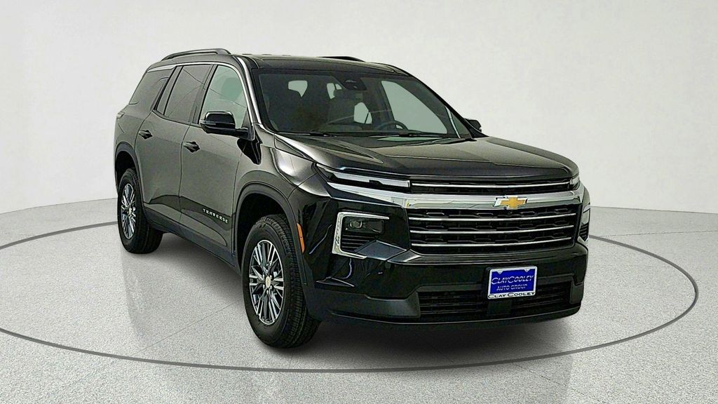 New 2026 Chevrolet Traverse LT