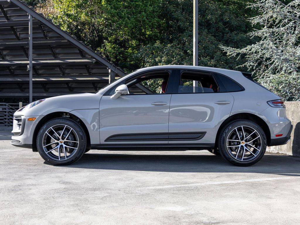 2026 Porsche MACAN 照片 2