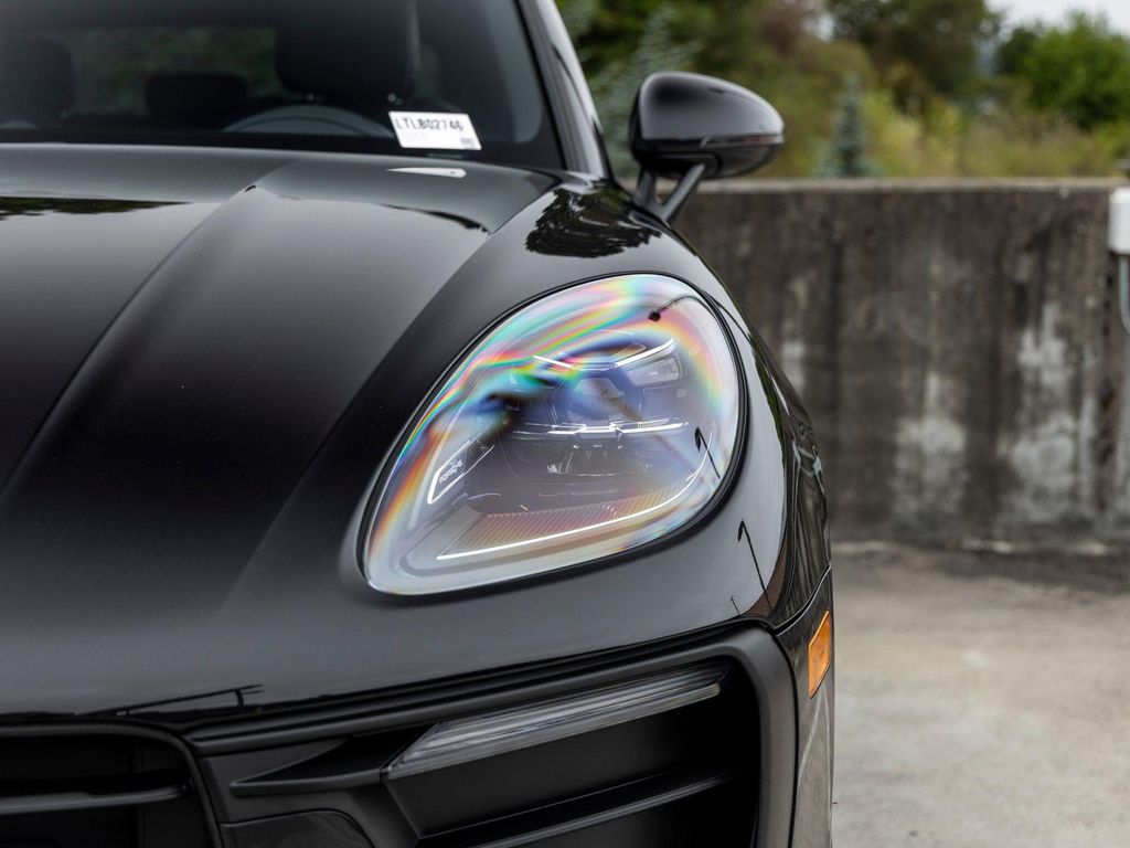 2026 Porsche MACAN — миниатюра 18