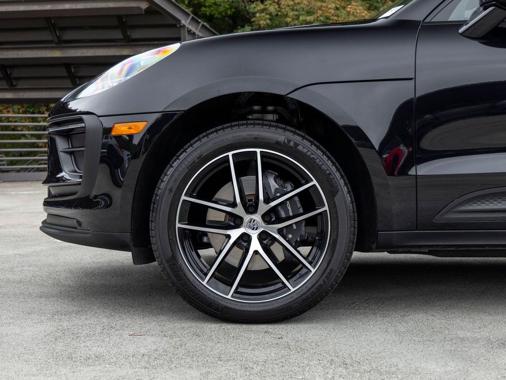 2026 Porsche MACAN — миниатюра 13