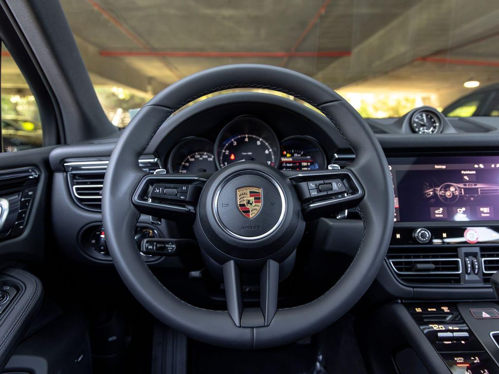 2026 Porsche MACAN 缩略图 29