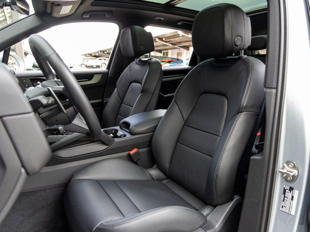 PORSCHE CAYENNE - 5