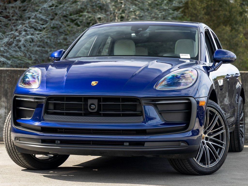 New 2025 Porsche Macan T