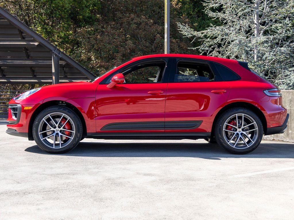 2026 Porsche MACAN — фото 2