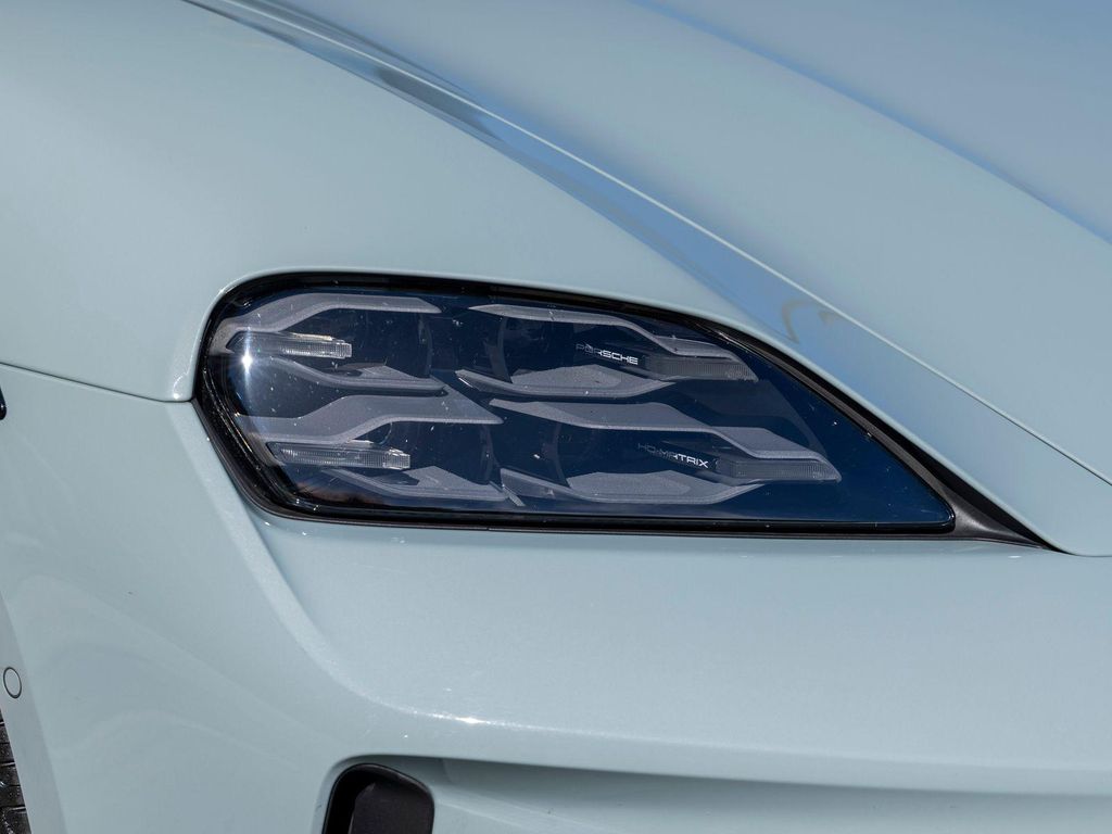 2025 Porsche TAYCAN — миниатюра 15