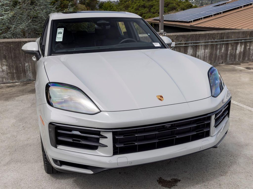 2026 Porsche CAYENNE 缩略图 16