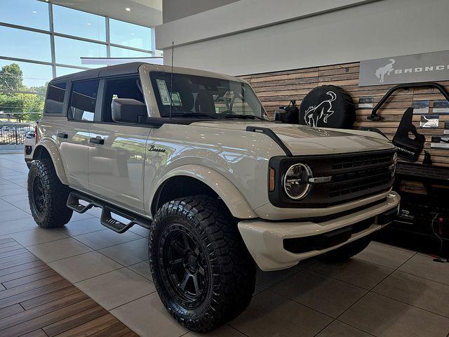 FORD BRONCO BIG BEND - 2
