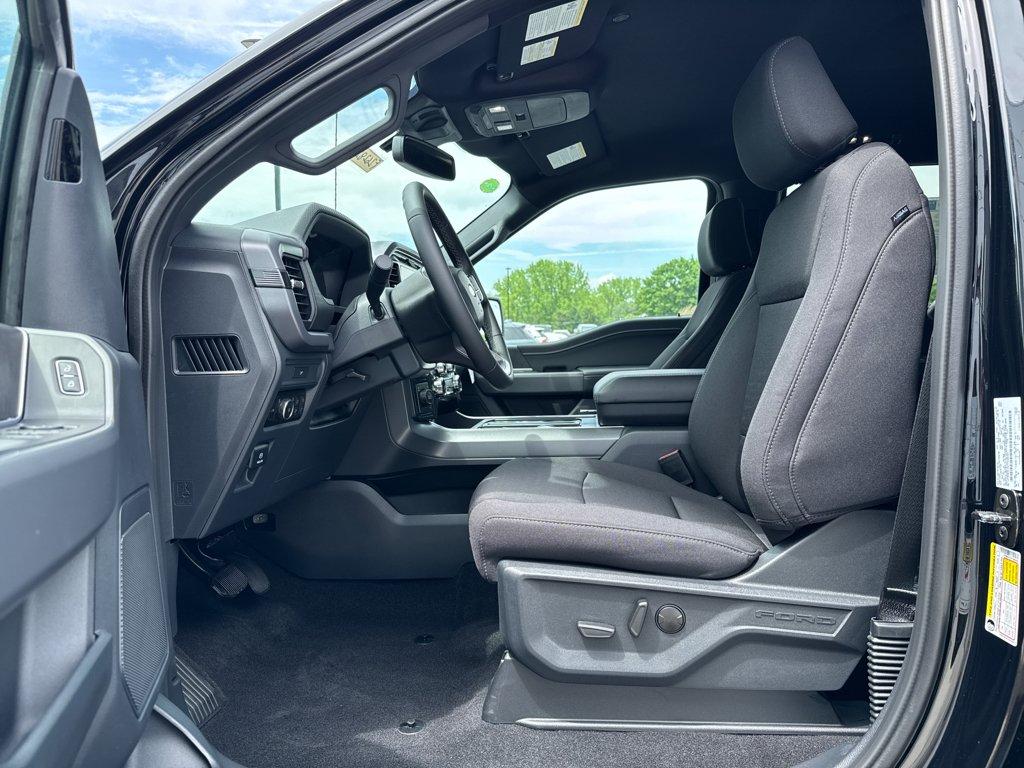 2026 FORD F-150 XLT — фото 4