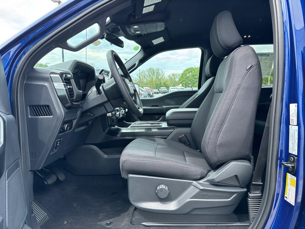 صورة 4 لـ 2026 FORD F-150 STX