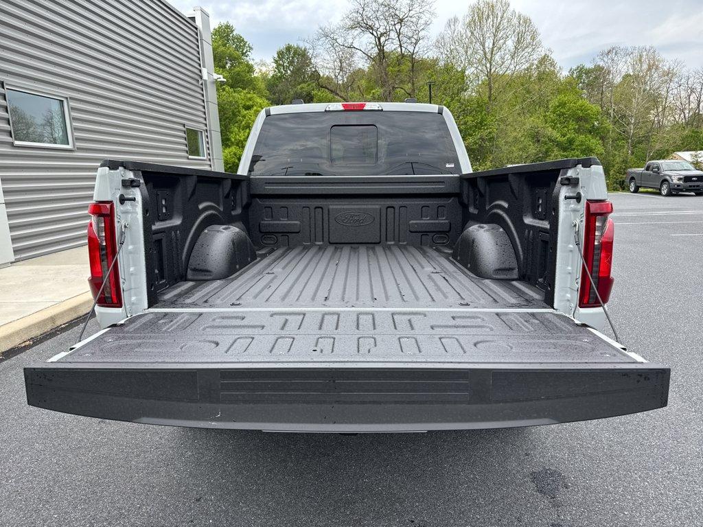 صورة 6 لـ 2026 FORD F-150 XLT