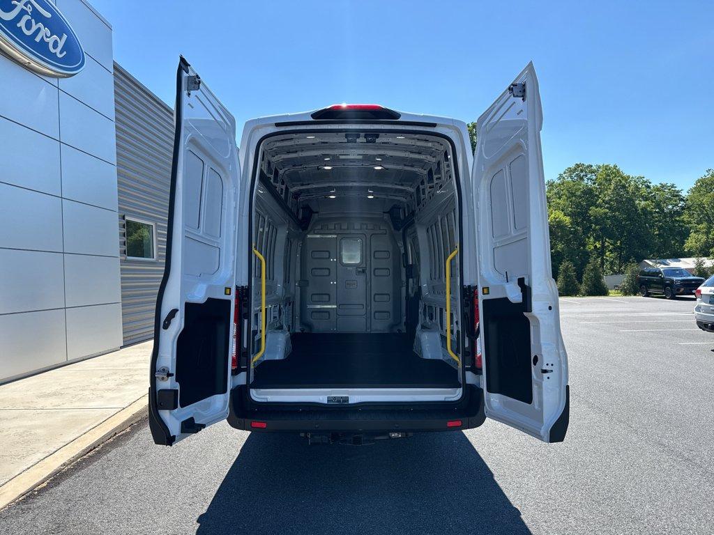 صورة 10 لـ 2026 FORD TRANSIT-350 BASE