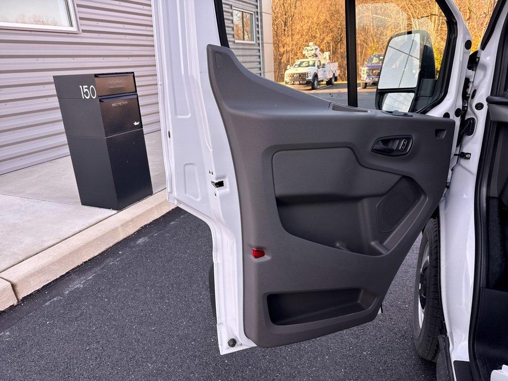 2026 FORD TRANSIT-350 BASE — миниатюра 24