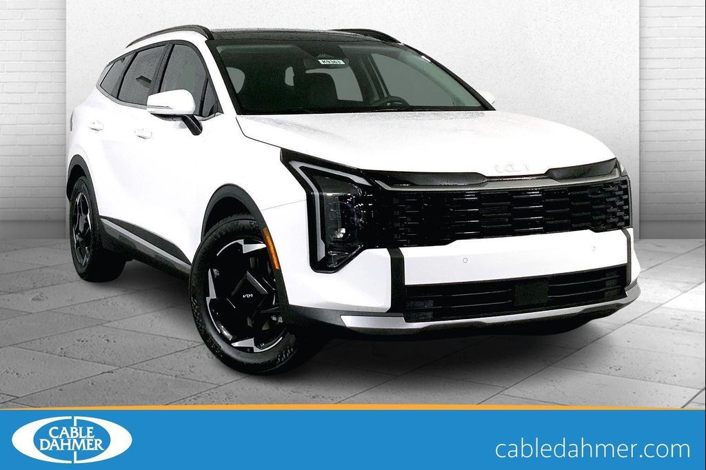New 2026 Kia Sportage EX