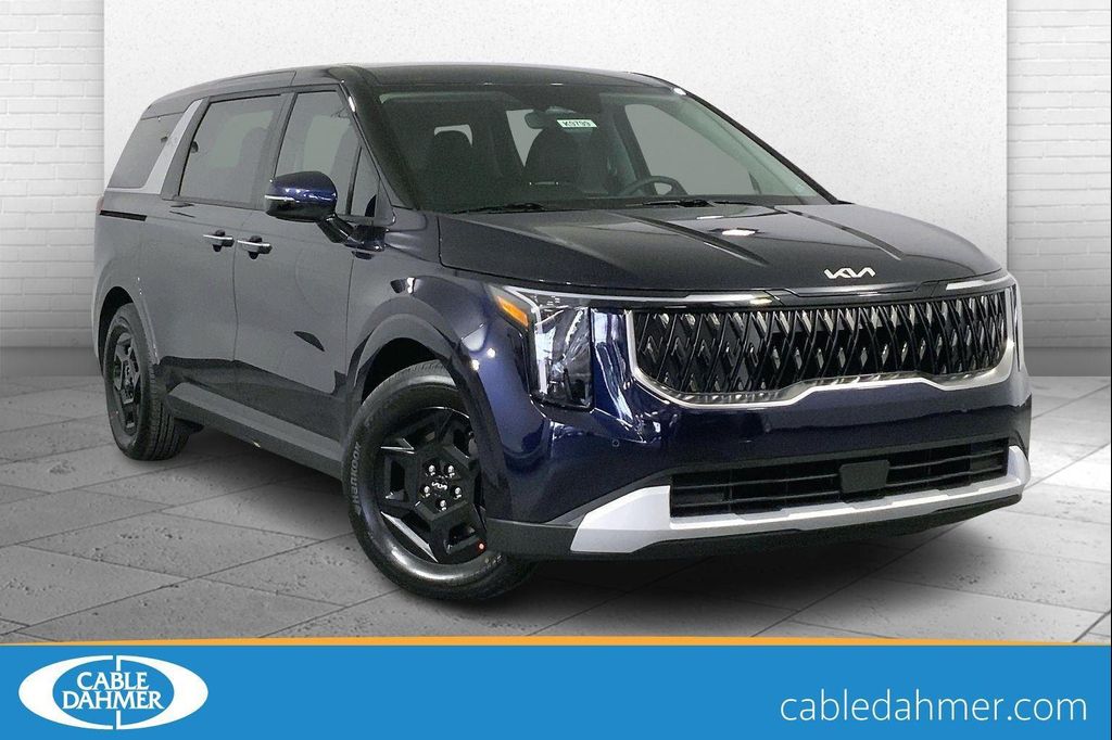 New 2026 Kia Carnival LXS