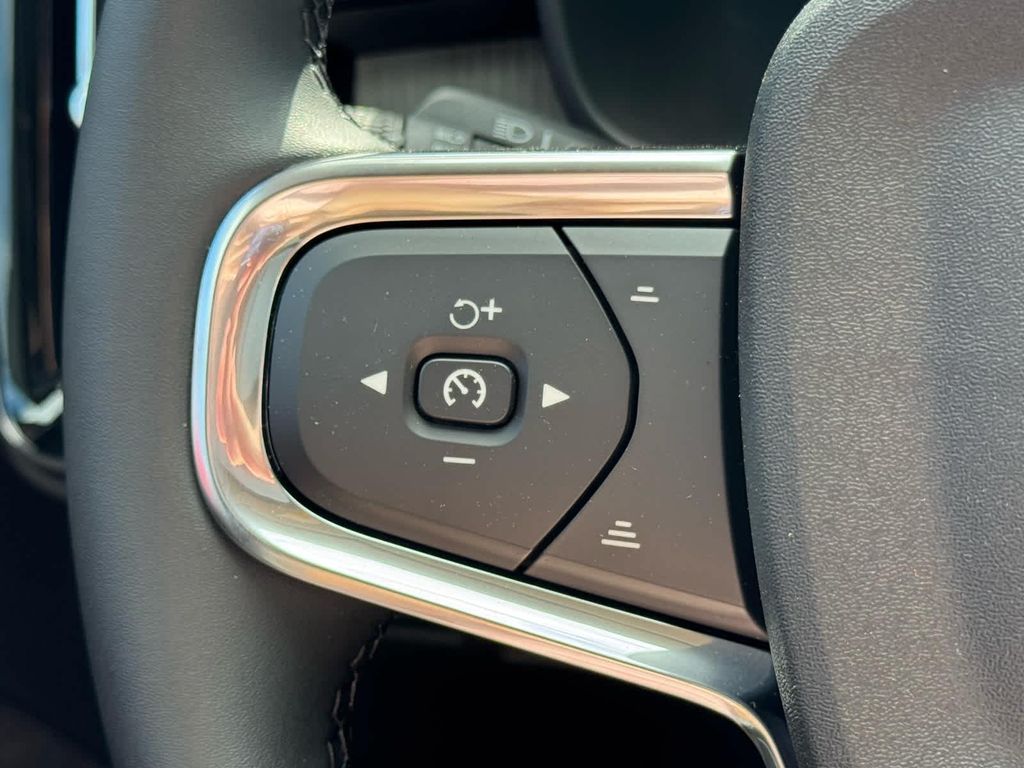 2026 Volvo XC40 B5 ULTRA 缩略图 31
