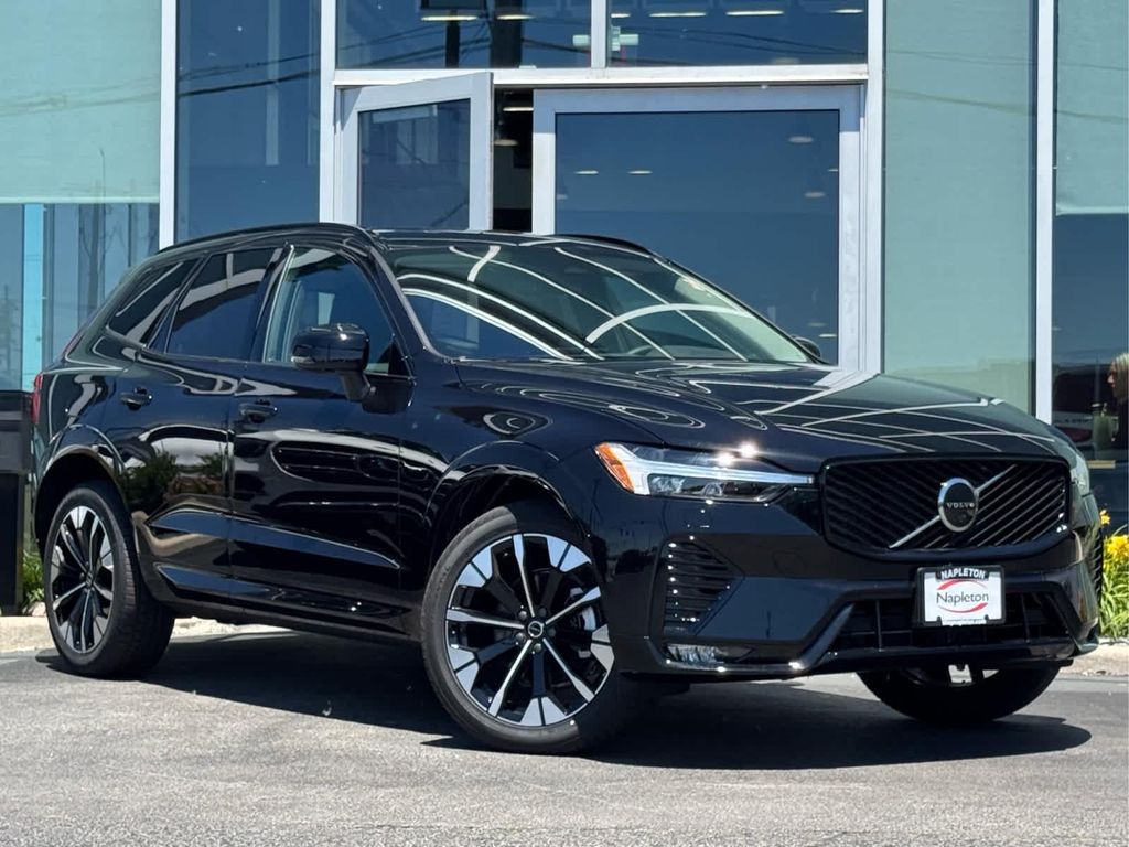 New 2026 Volvo XC60 B5 Plus