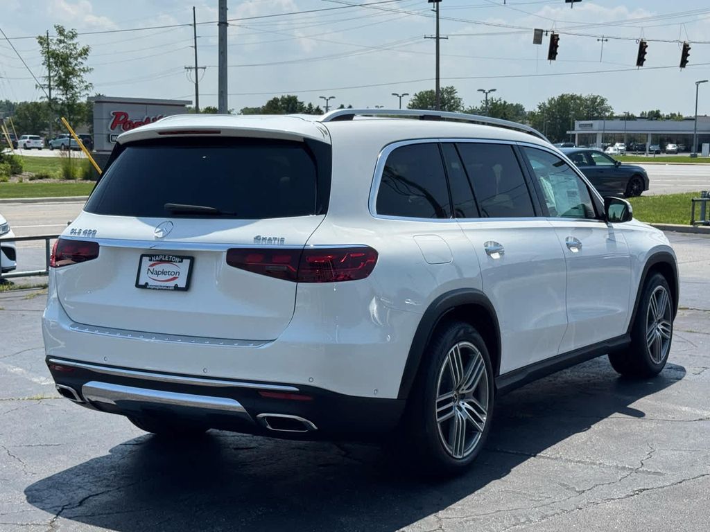 صورة 9 لـ 2026 Mercedes-BENZ GLS