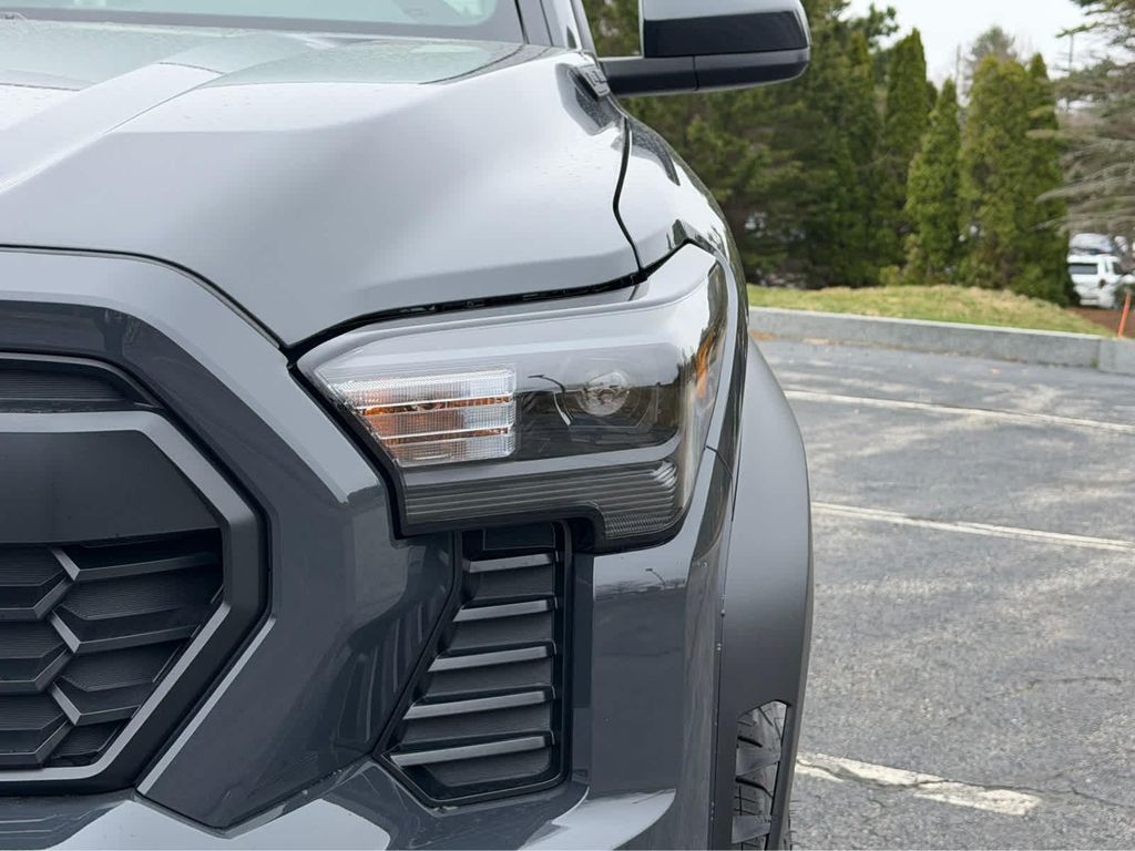 2026 Toyota TACOMA HYBRID TRD OFF ROAD — фото 4