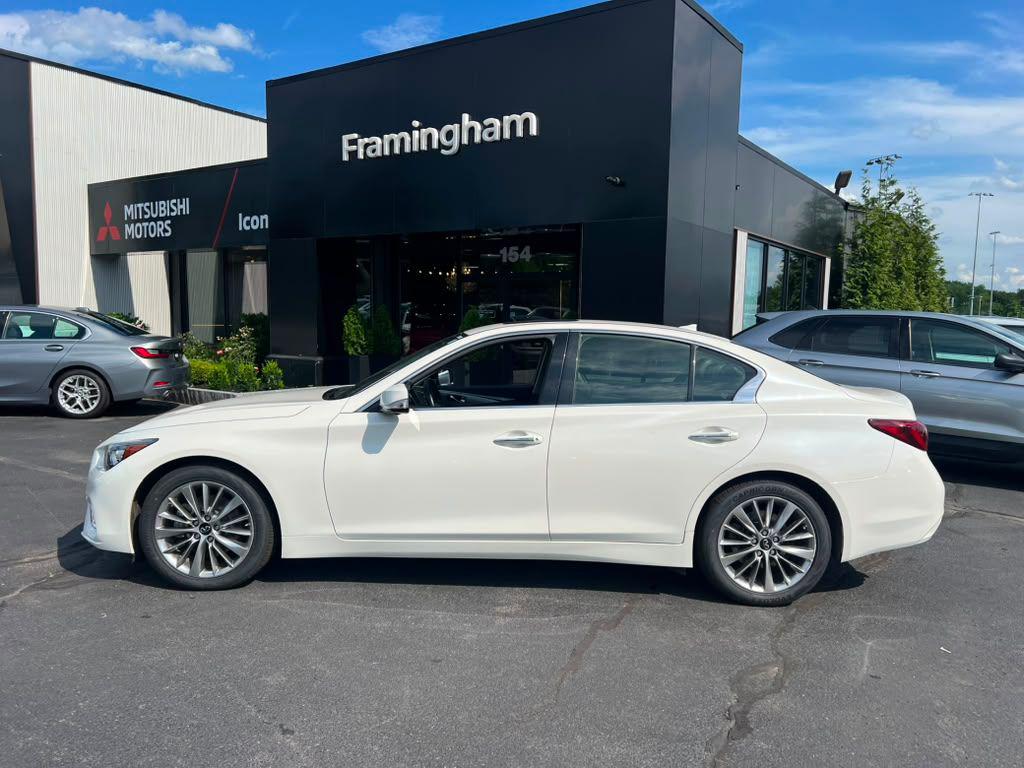 2023 Infiniti Q50 3.0T LUXE — фото 4