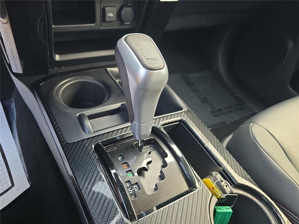 صورة مصغرة 23 لـ 2024 Toyota 4RUNNER TRD PRO