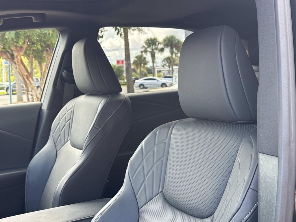 صورة مصغرة 22 لـ 2025 Lexus RX 350 PREMIUM