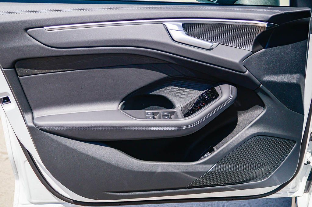 صورة مصغرة 21 لـ 2026 AUDI A6 PREMIUM PLUS QUATTRO S TRONIC