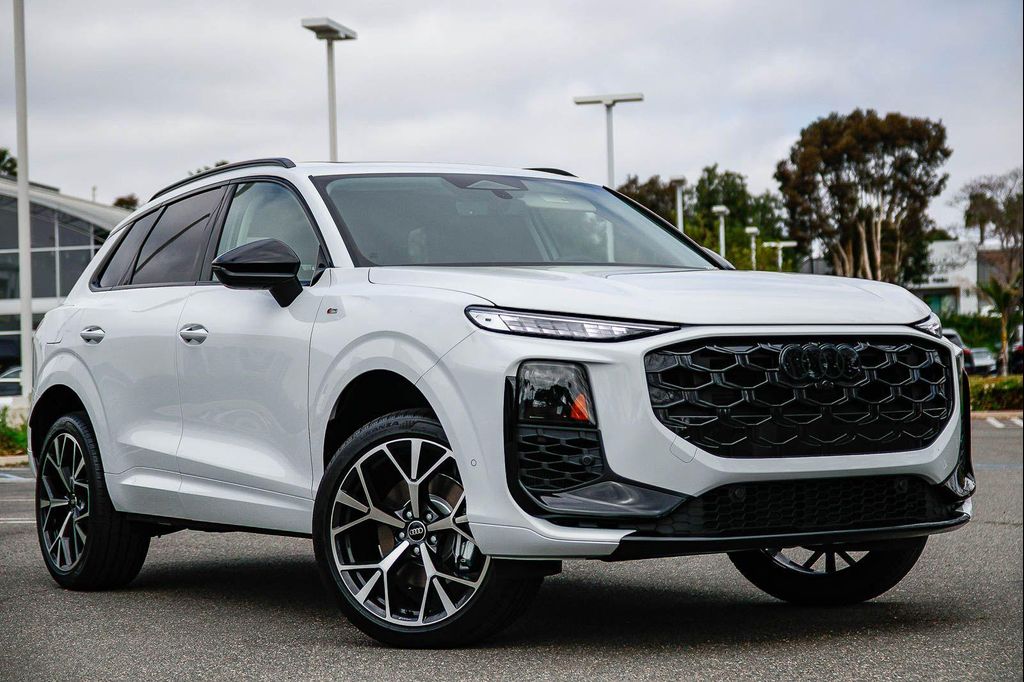 New 2026 Audi Q3 TFSI quattro S tronic