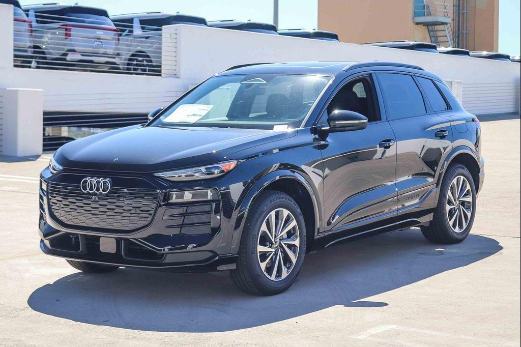 صورة 3 لـ 2027 AUDI Q6 E-TRON PREMIUM QUATTRO