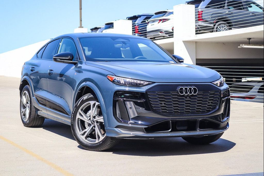 New 2027 Audi Q6 e-tron Sportback Premium quattro