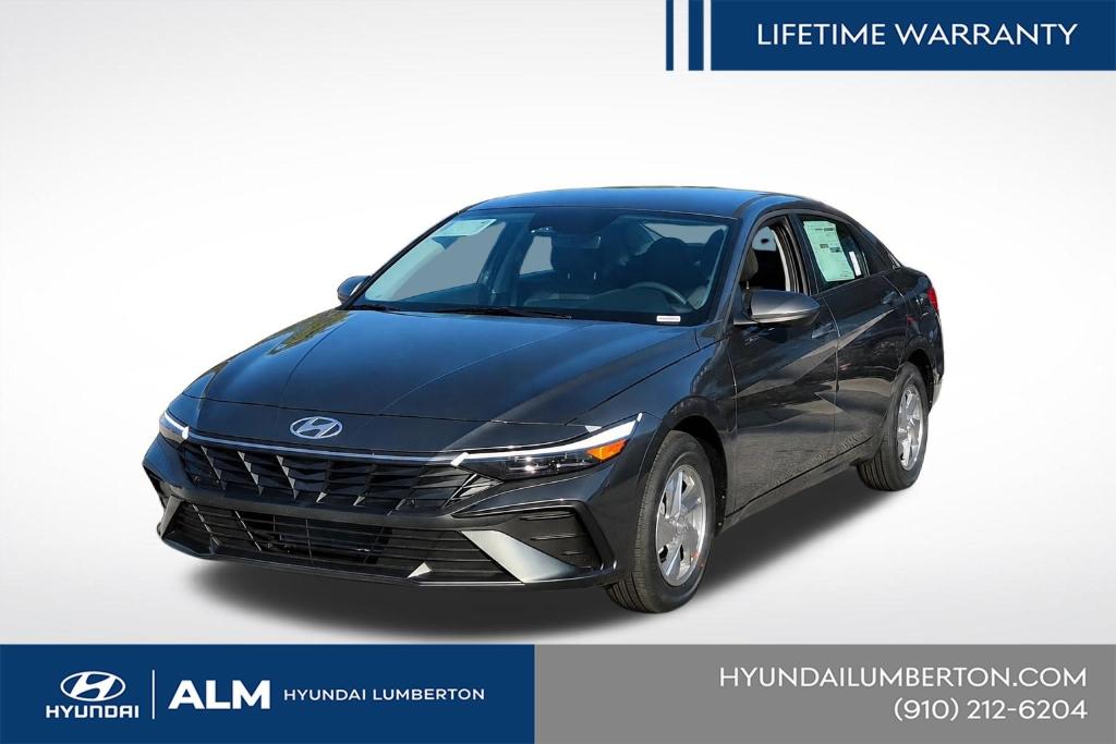 New 2026 Hyundai ELANTRA SE