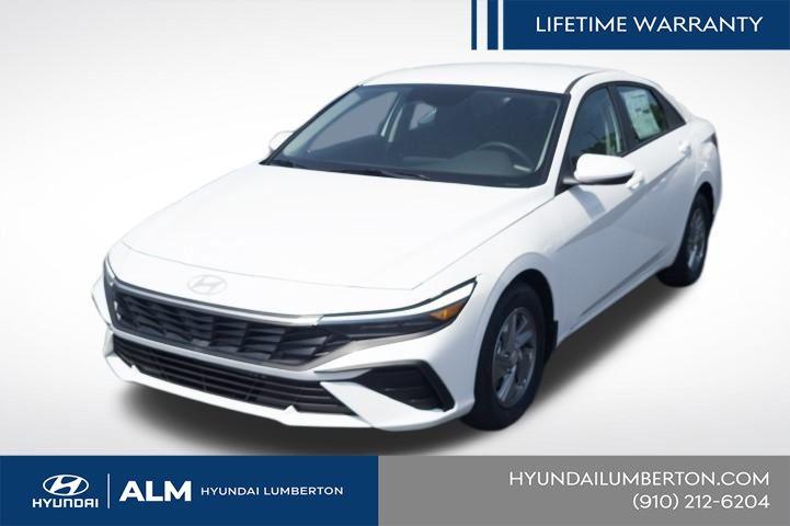 New 2026 Hyundai ELANTRA SE