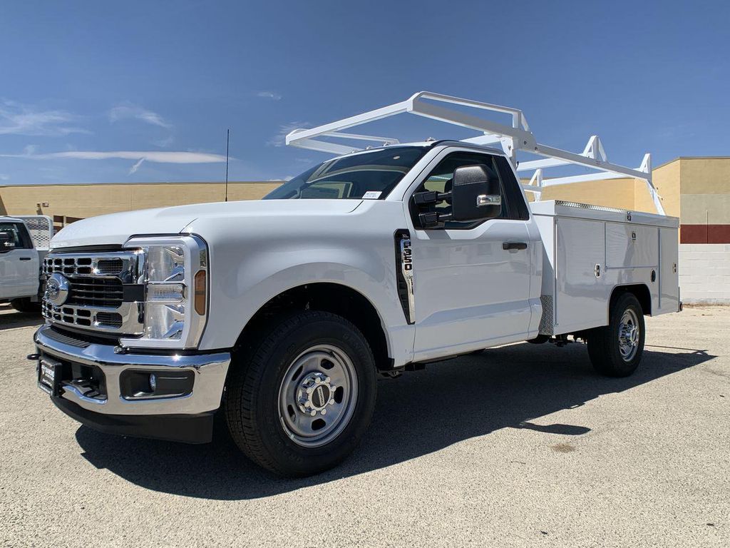 New 2025 Ford F-350 XL