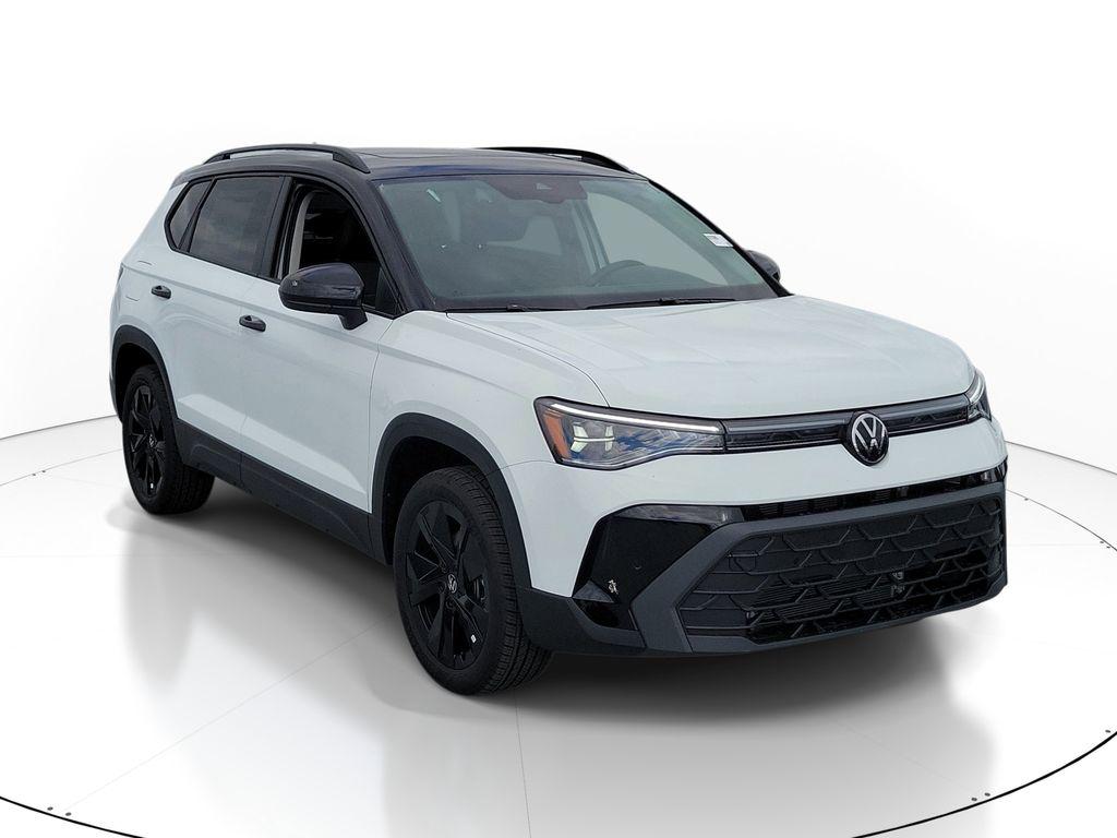 New 2026 Volkswagen Taos SE Black
