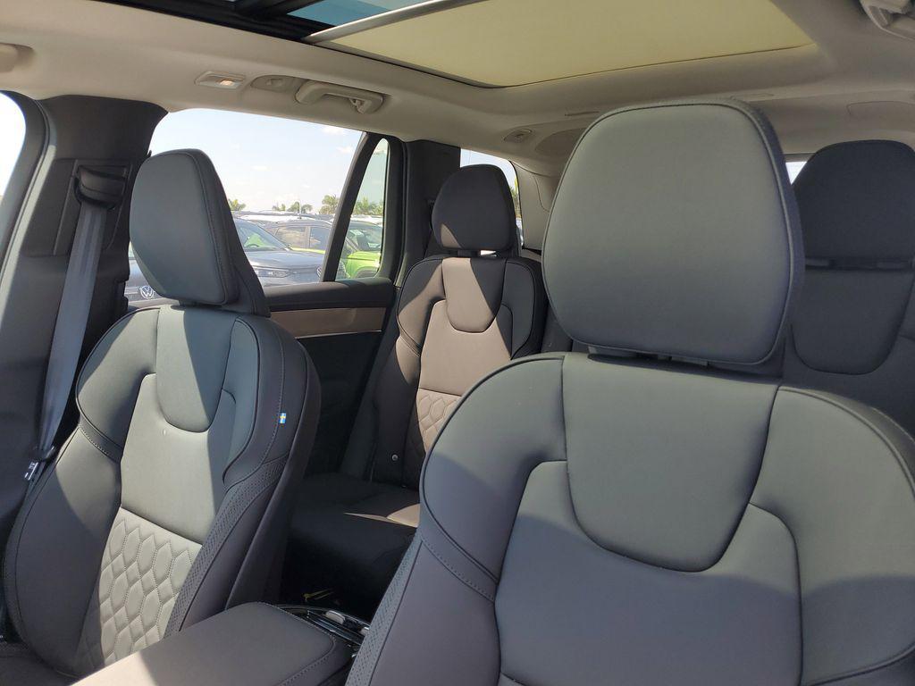 صورة مصغرة 21 لـ 2026 Volvo XC90 PLUS, B6 AWD GAS (MILD HYBRID), GASOLINE, BRI