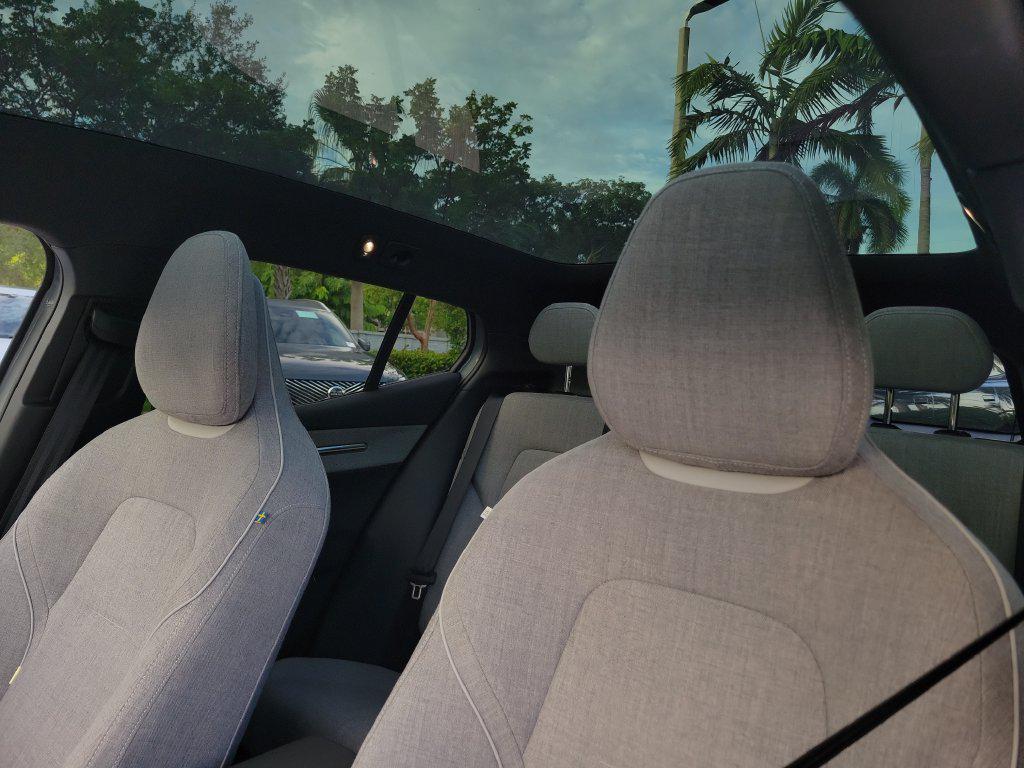 2025 Volvo EX30 ULTRA TWIN MOTOR PERFORMANCE, FULLY ELECTRIC 缩略图 19