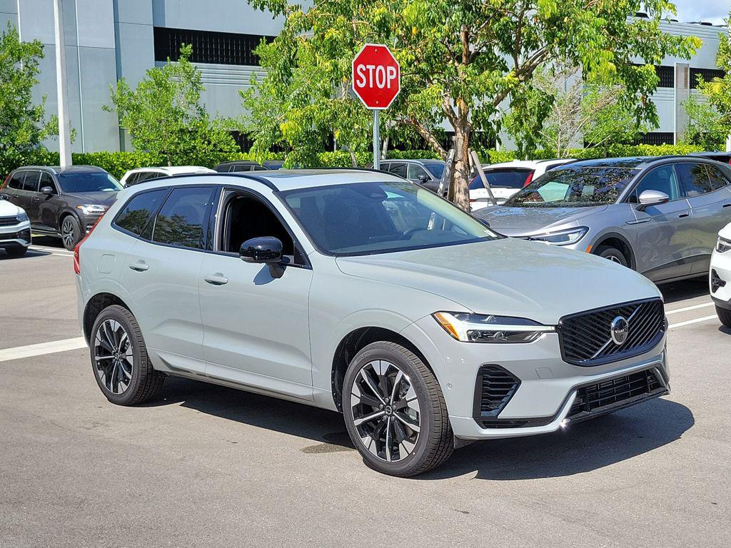 New 2026 Volvo XC60 Plug-In Hybrid Plus, T8 AWD Electric/Gasoline, Dark