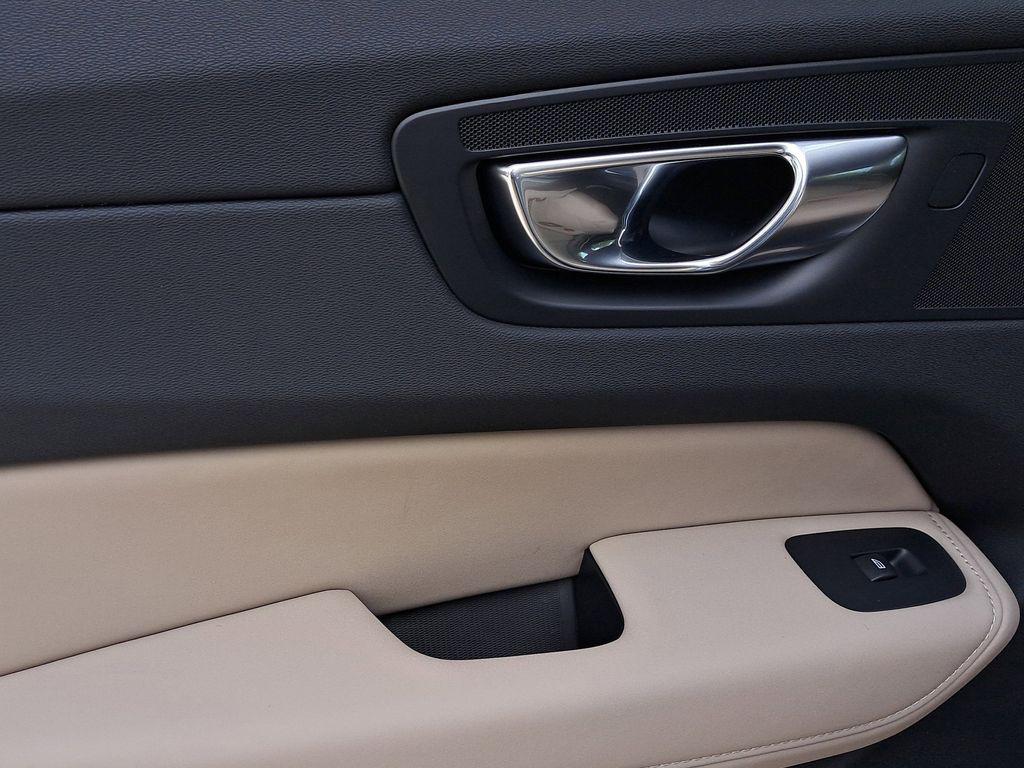 2026 Volvo XC60 B5 PLUS 缩略图 11