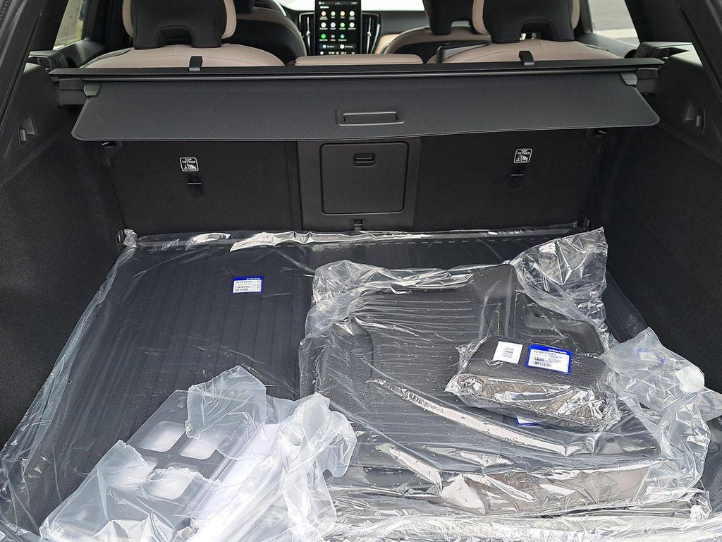 2026 Volvo XC60 B5 PLUS 照片 9