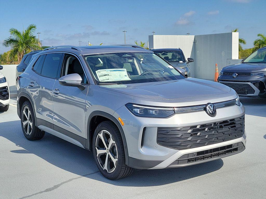New 2026 Volkswagen Tiguan 2.0T SE