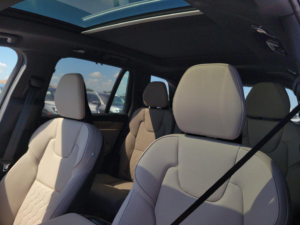صورة مصغرة 21 لـ 2027 Volvo XC90 PLUS