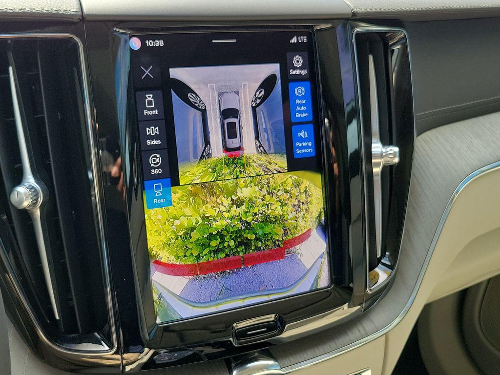 2025 Volvo XC60 PLUG-IN HYBRID ULTRA, T8 AWD ELECTRIC/GASOLIN 缩略图 29