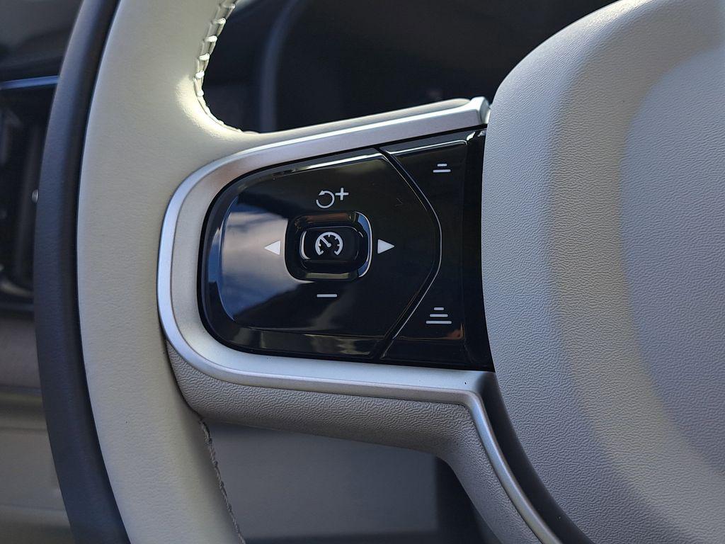 2026 Volvo XC90 ULTRA, B6 AWD GAS (MILD HYBRID), GASOLINE, BR thumbnail 26