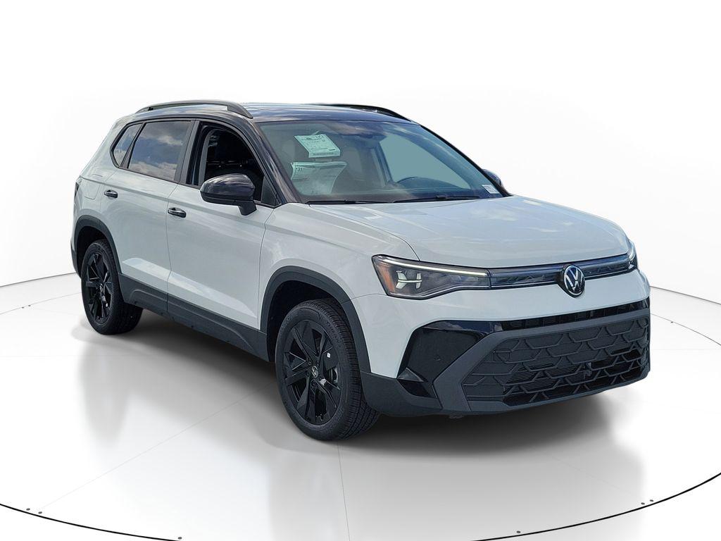 New 2026 Volkswagen Taos SE Black