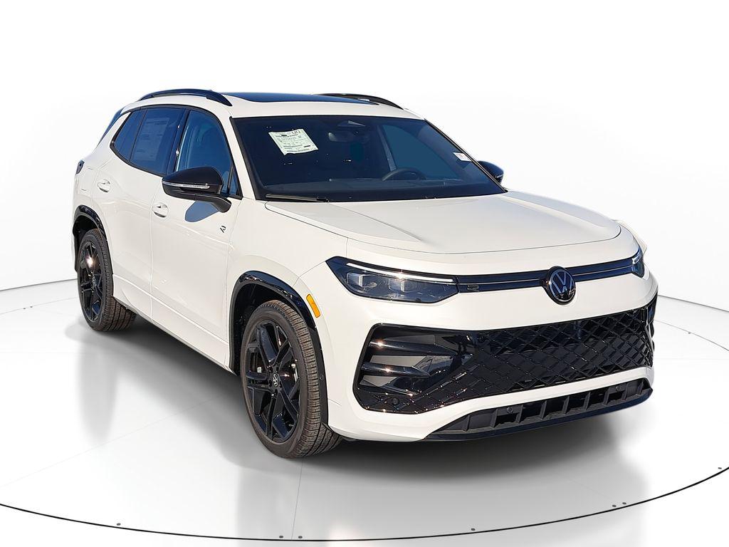 New 2026 Volkswagen Tiguan 2.0T SE R-Line Black