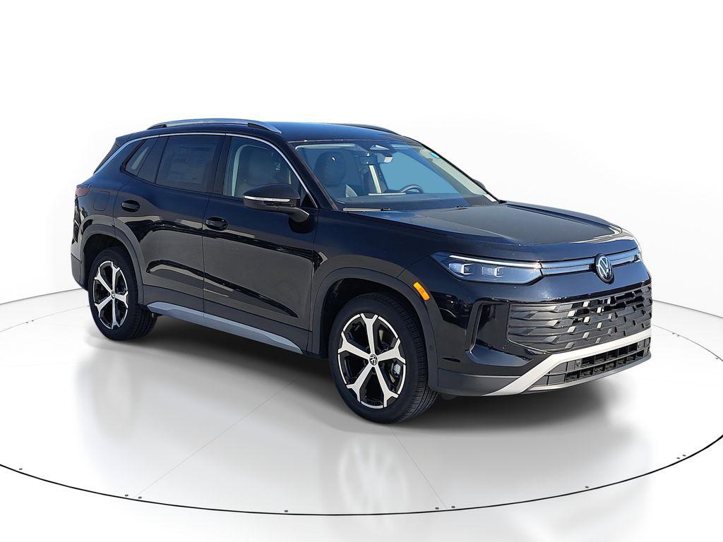 New 2025 Volkswagen Tiguan 2.0T SE