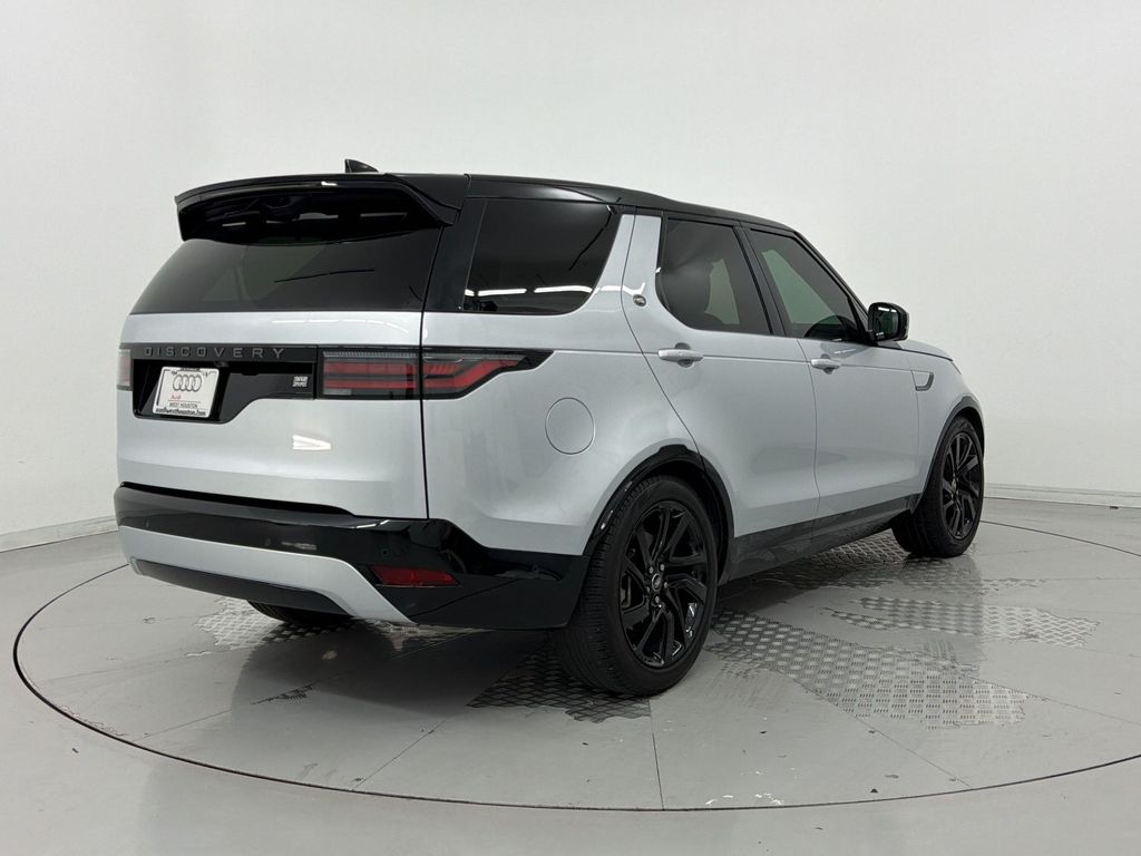 صورة مصغرة 9 لـ 2024 LAND Rover DISCOVERY P300 DYNAMIC SE