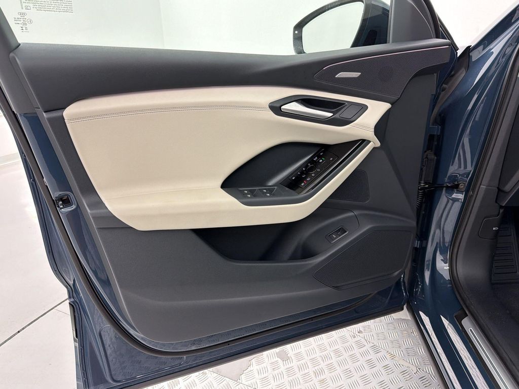 صورة مصغرة 11 لـ 2027 AUDI Q6 E-TRON PREMIUM QUATTRO